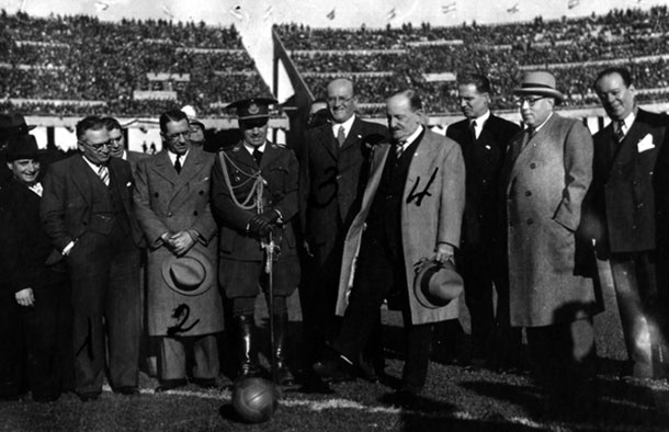 Inaguracion del Monumental